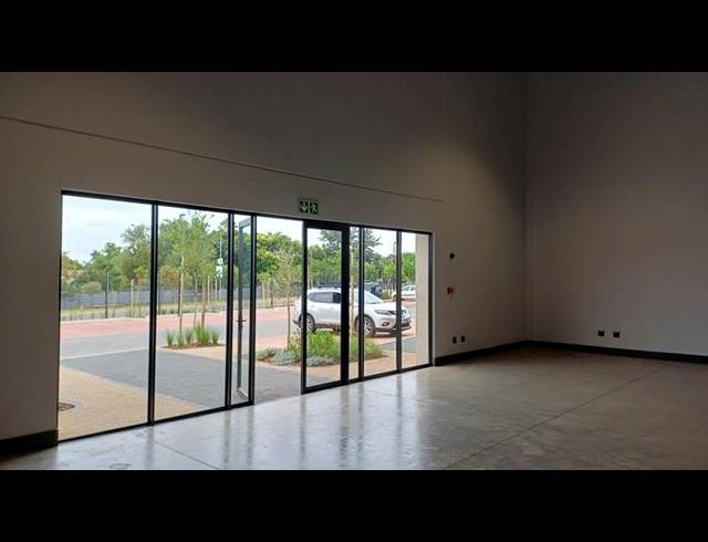 BUSINESS PROPERTY TO RENT IN ROOIHUISKRAAL